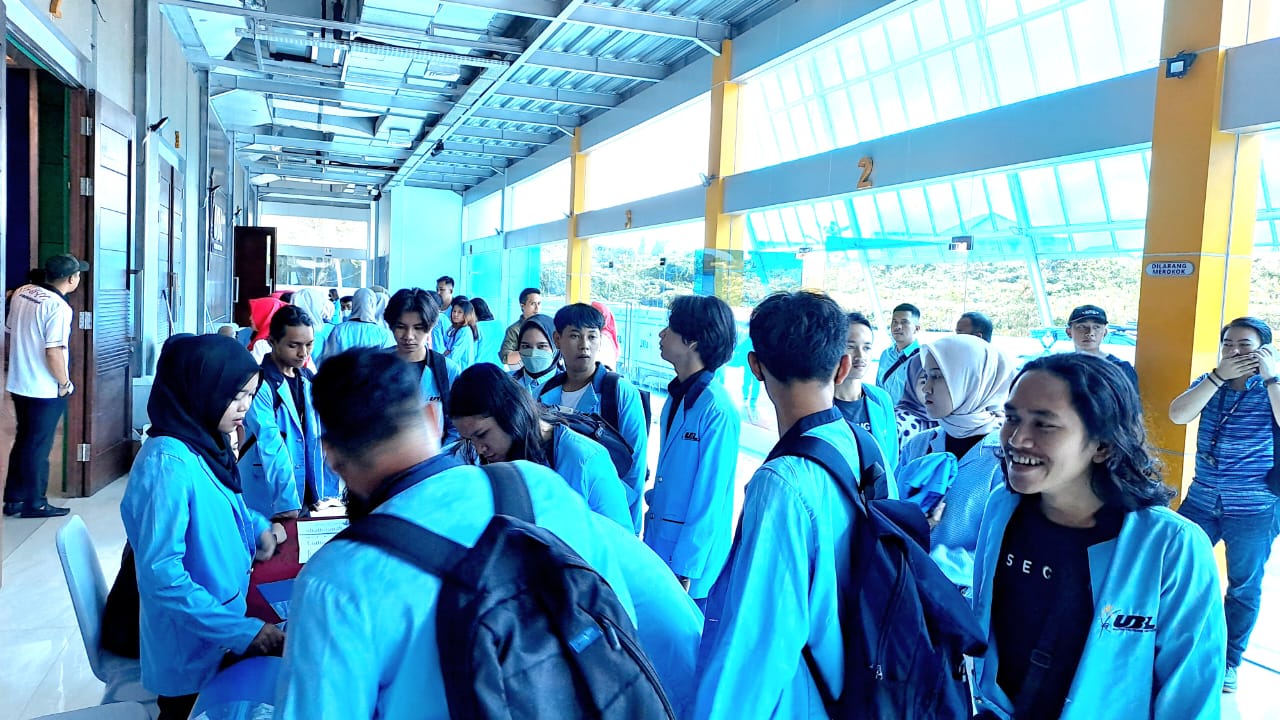 Mahasiswa Fakultas Ilmu Komputer Mengikuti Kegiatan Dialog Budaya dan Kebangsaan.