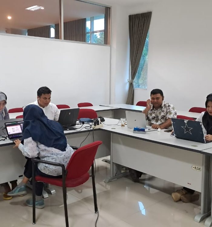 Training of Trainer (ToT) Design Grafis untuk Tenaga Pendidik